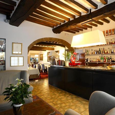 Locanda Stella D'Oro Soragna Buitenkant foto