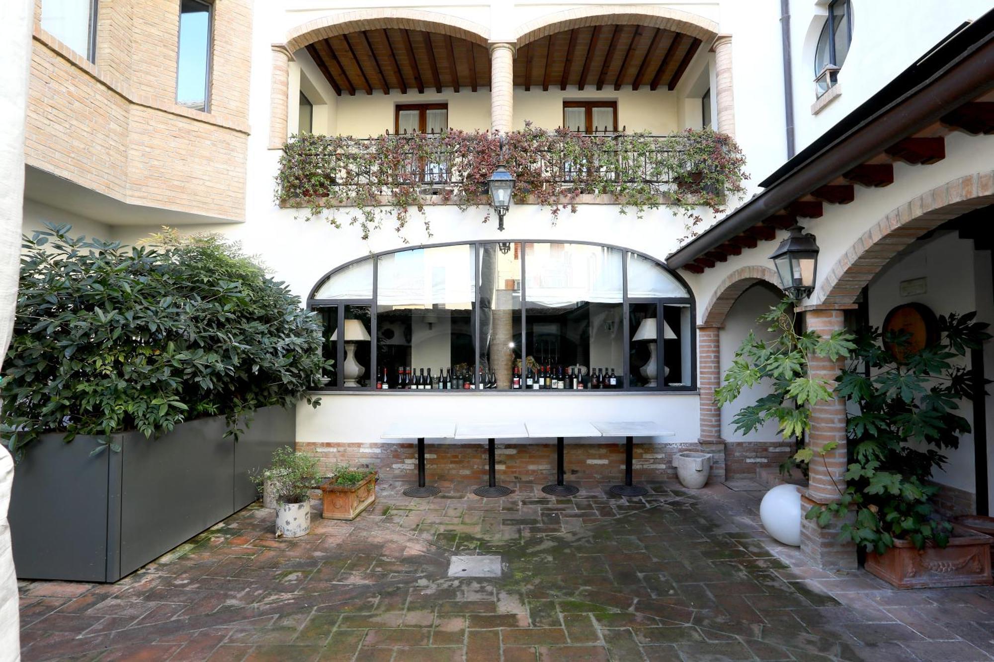 Locanda Stella D'Oro Soragna Buitenkant foto