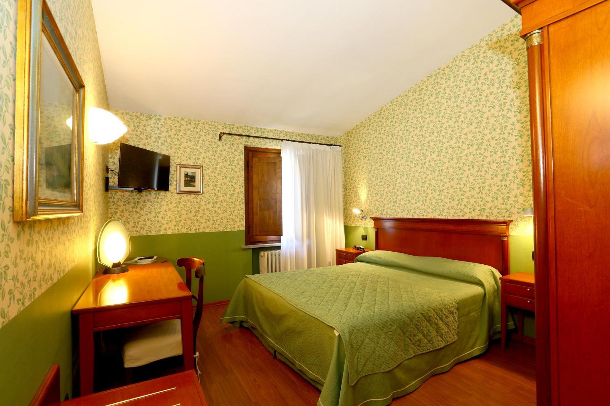 Locanda Stella D'Oro Soragna Buitenkant foto